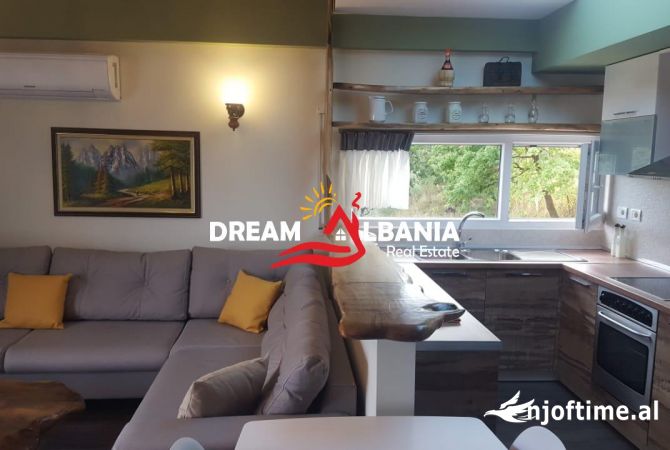 Shtepi me qera 2+1 ne Tirane - 680 Euro