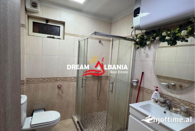 Shtepi me qera Apartament ne Tirane, 2+1, Mobilimi E mobiluar, Pagesa 700  Euro.