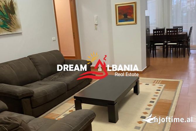Shtepi me qera Apartament ne Tirane, 2+1, Mobilimi E mobiluar, Pagesa 700  Euro.