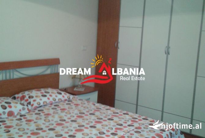Shtepi me qera Apartament ne Tirane, 2+1, Mobilimi E mobiluar, Pagesa 1,000  Euro.
