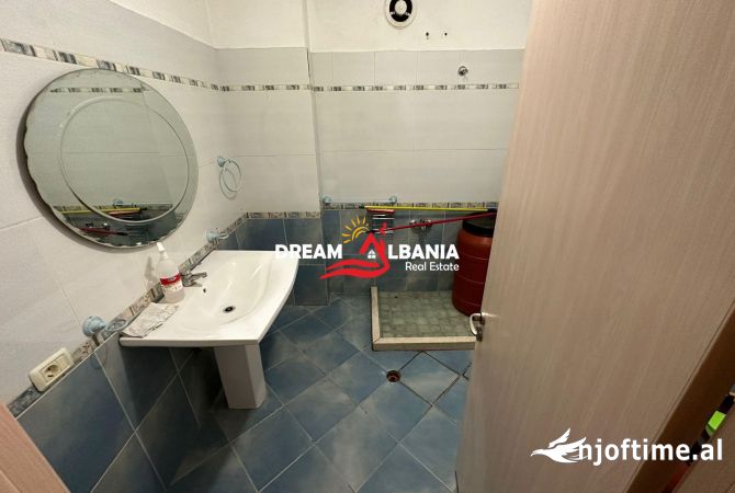 Shtepi ne shitje Apartament ne Tirane, 2+1, Mobilimi E mobiluar, Pagesa 207,700  Euro.