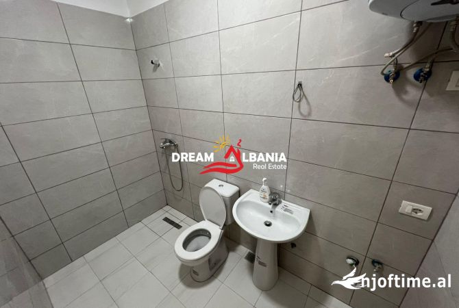 Shtepi ne shitje Apartament ne Tirane, 1+1, Mobilimi Bosh, pa mobiluar, Pagesa 84,760  Euro.