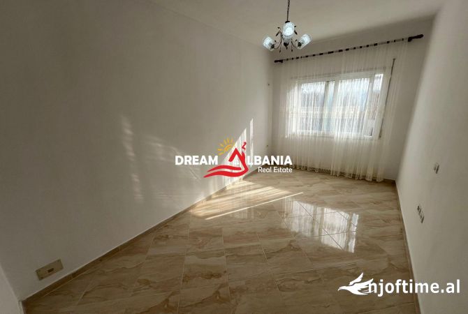 Shtepi ne shitje Apartament ne Tirane, 1+1, Mobilimi Bosh, pa mobiluar, Pagesa 84,760  Euro.