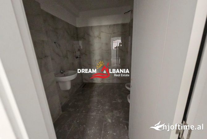 Shtepi ne shitje Apartament ne Tirane, 2+1, Mobilimi Pjeserisht e mobiluar, Pagesa 186,516  Euro.