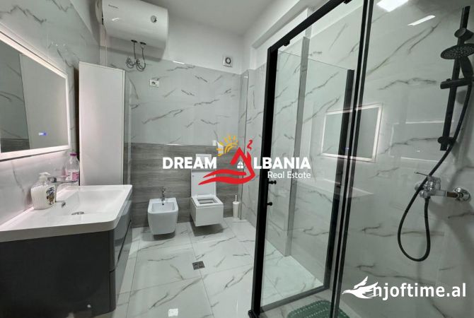 Shtepi ne shitje Apartament ne Tirane, 2+1, Mobilimi E mobiluar, Pagesa 170,000  Euro.