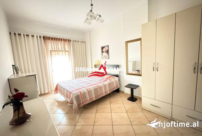 Shtepi ne shitje Apartament ne Tirane, 2+1, Mobilimi E mobiluar, Pagesa 170,000  Euro.