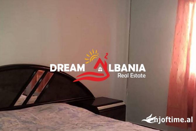 Shtepi ne shitje Apartament ne Tirane, 2+1, Mobilimi E mobiluar, Pagesa 88,000  Euro.