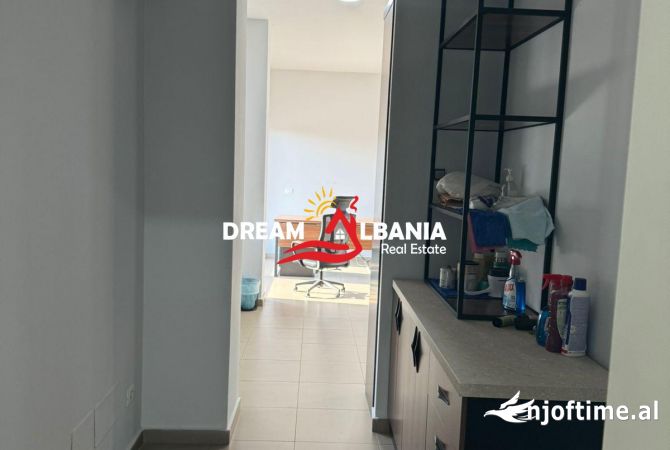 Ambient Biznesi/Zyre me Qera tek Zogu i Zi, prane Ring Center ne Tirane (ID 42611252)