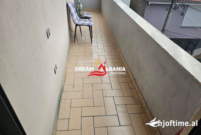 Shtepi me qera Apartament ne Tirane, 2+1, Mobilimi E mobiluar, Pagesa 1,100  Euro.