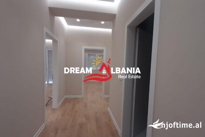 Ambient biznesi me qera 3+1 ne Tirane - 650 Euro
