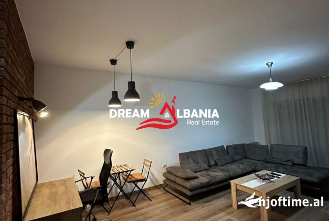 Shtepi me qera 2+1 ne Tirane - 650 Euro