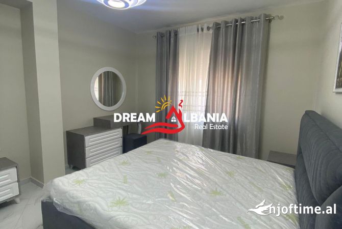 Shtepi me qera Apartament ne Tirane, 2+1, Mobilimi E mobiluar, Pagesa 800  Euro.