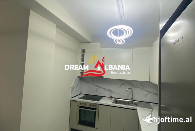 Shtepi me qera 2+1 ne Tirane - 800 Euro