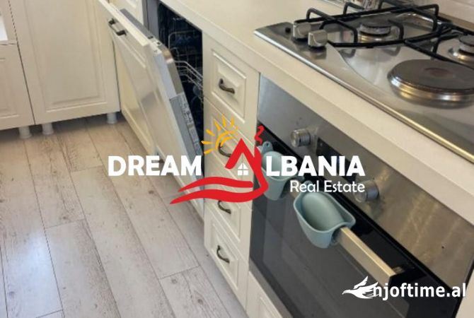 Shtepi ne shitje Apartament ne Tirane, 2+1, Mobilimi E mobiluar, Pagesa 173,000  Euro.