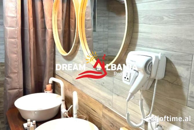 Shtepi ne shitje Apartament ne Tirane, 2+1, Mobilimi E mobiluar, Pagesa 173,000  Euro.