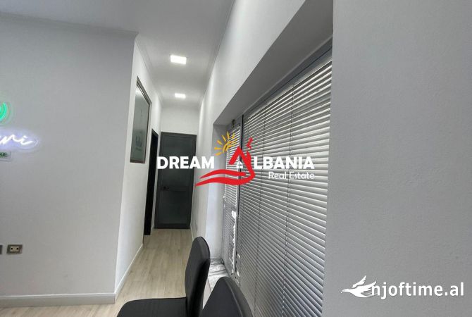 Ambient biznesi ne shitje 1+1 ne Tirane - 92,700 Euro