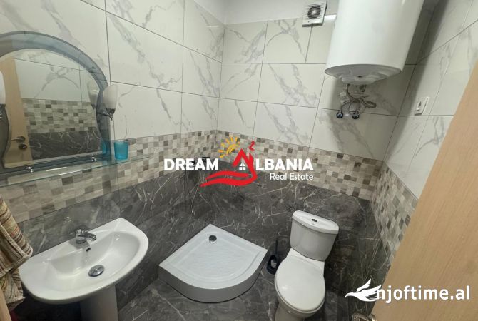 Shtepi me qera Apartament ne Tirane, 2+1, Mobilimi E mobiluar, Pagesa 55,000  Leke.