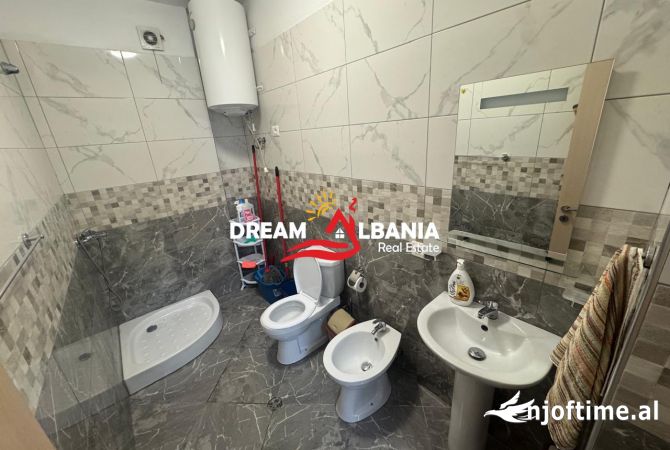 Shtepi me qera Apartament ne Tirane, 2+1, Mobilimi E mobiluar, Pagesa 55,000  Leke.