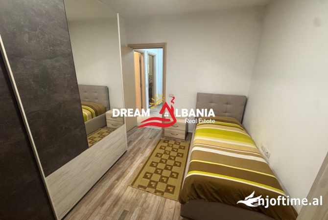 Shtepi me qera Apartament ne Tirane, 2+1, Mobilimi E mobiluar, Pagesa 55,000  Leke.