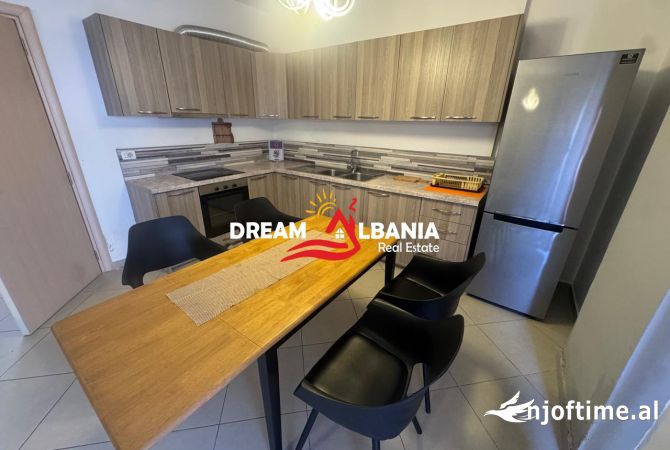 Shtepi me qera 2+1 ne Tirane - 55,000 Leke
