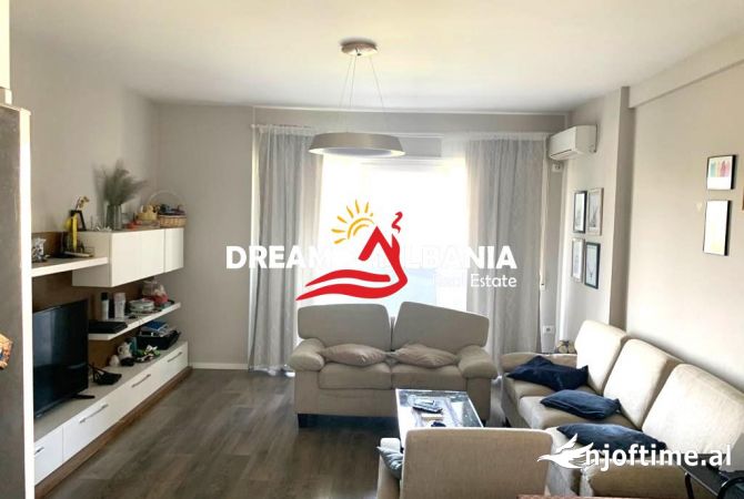 Shtepi ne shitje Apartament ne Tirane, 2+1, Mobilimi Pjeserisht e mobiluar, Pagesa 139,900  Euro.