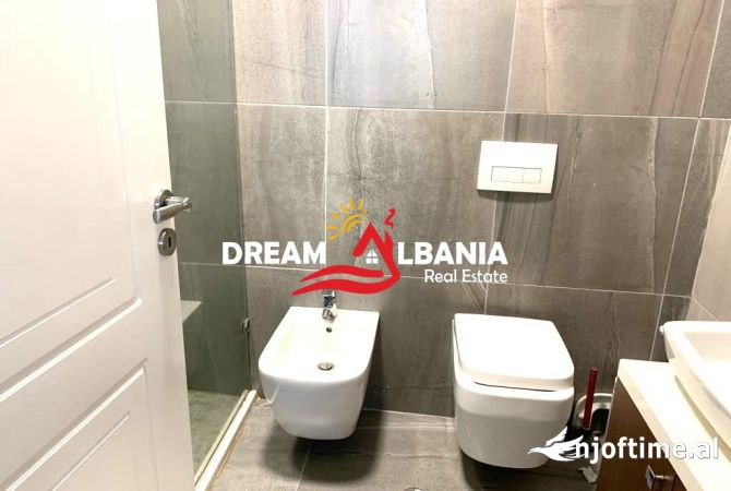 Shtepi ne shitje Apartament ne Tirane, 2+1, Mobilimi Pjeserisht e mobiluar, Pagesa 139,900  Euro.