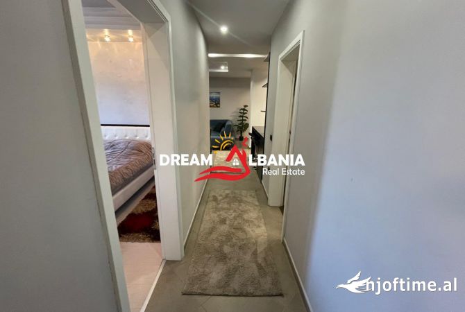 Shtepi ne shitje Apartament ne Tirane, 2+1, Mobilimi E mobiluar, Pagesa 265,000  Euro.