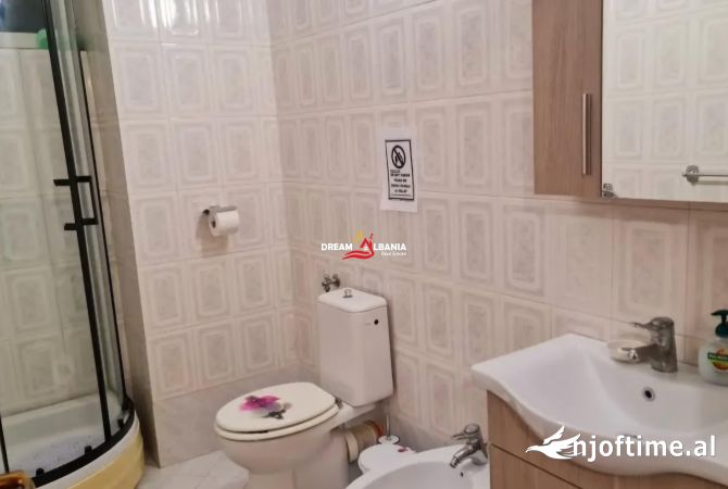 Shtepi ne shitje Apartament ne Tirane, 1+1, Mobilimi E mobiluar, Pagesa 183,000  Euro.