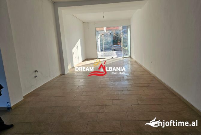 Ambient biznesi me qera 4+1 ne Tirane - 450 Euro
