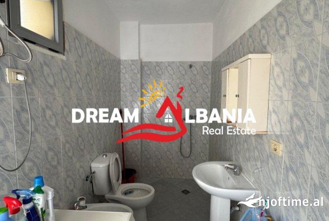 Shtepi ne shitje Apartament ne Tirane, 1+1, Mobilimi Bosh, pa mobiluar, Pagesa 83,000  Euro.