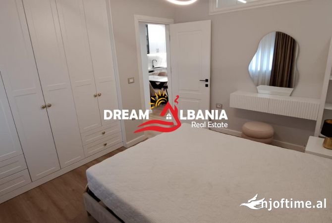 Shtepi me qera Apartament ne Tirane, 2+1, Mobilimi E mobiluar, Pagesa 1,000  Euro.