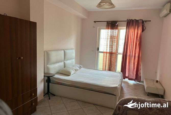 Shtepi me qera 2+1 ne Tirane - 500 Euro