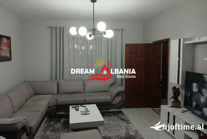 Shtepi me qera 2+1 ne Tirane - 550 Euro