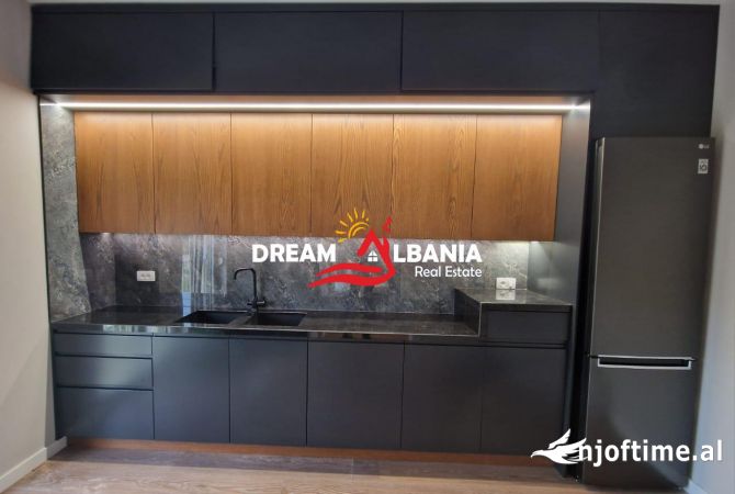 Shtepi me qera 2+1 ne Tirane - 1,100 Euro