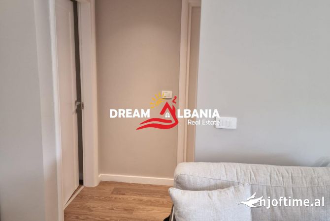 Shtepi me qera Apartament ne Tirane, 2+1, Mobilimi E mobiluar, Pagesa 1,100  Euro.