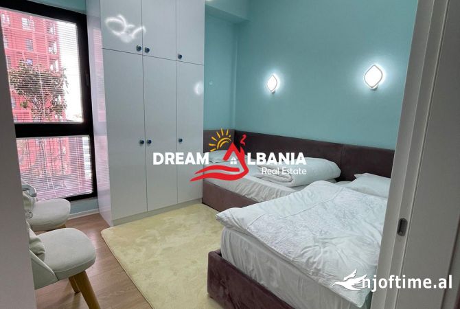 Shtepi ne shitje Apartament ne Tirane, 2+1, Mobilimi E mobiluar, Pagesa 350,000  Euro.