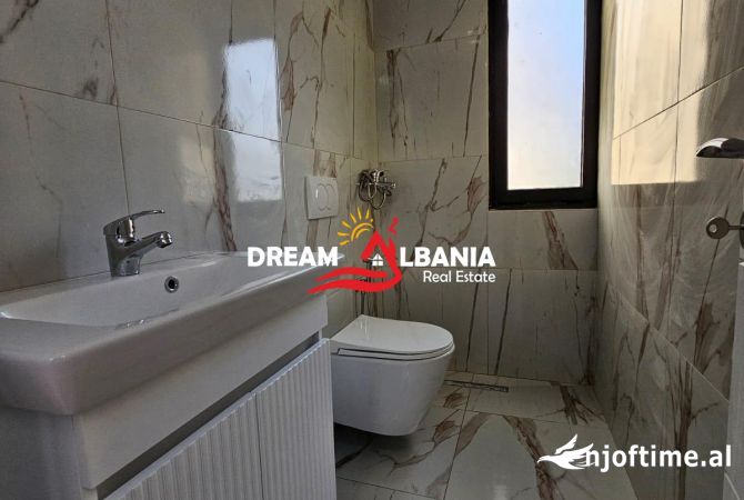 Shtepi ne shitje Apartament ne Tirane, 1+1, Mobilimi Bosh, pa mobiluar, Pagesa 112,000  Euro.