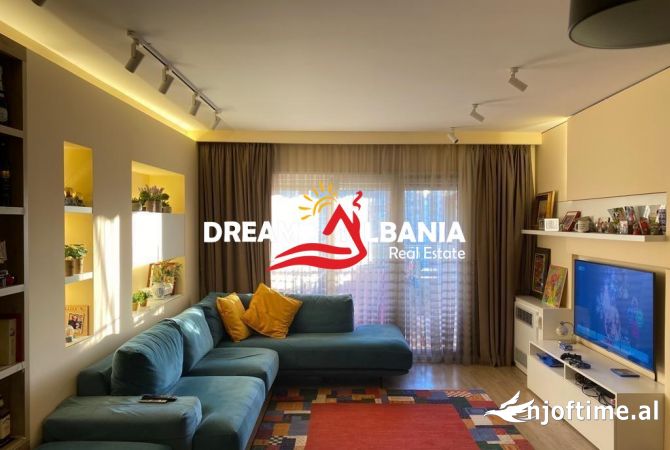 Shtepi ne shitje Apartament ne Tirane, 2+1, Mobilimi E mobiluar, Pagesa 220,000  Euro.