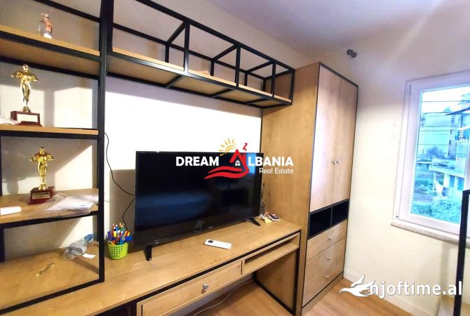 Shtepi ne shitje Shtepi Private ne Tirane, 3+1, Mobilimi E mobiluar, Pagesa 220,000  Euro.