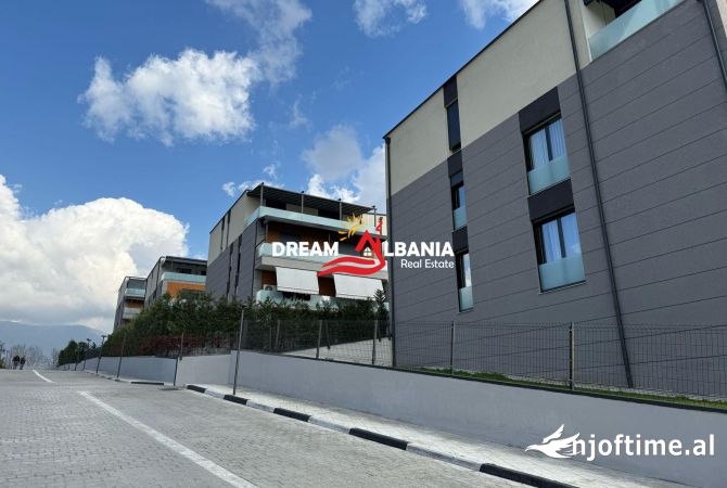 Shtepi me qera 2+1 ne Tirane - 1,600 Euro