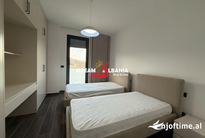 Shtepi me qera Apartament ne Tirane, 2+1, Mobilimi E mobiluar, Pagesa 1,600  Euro.
