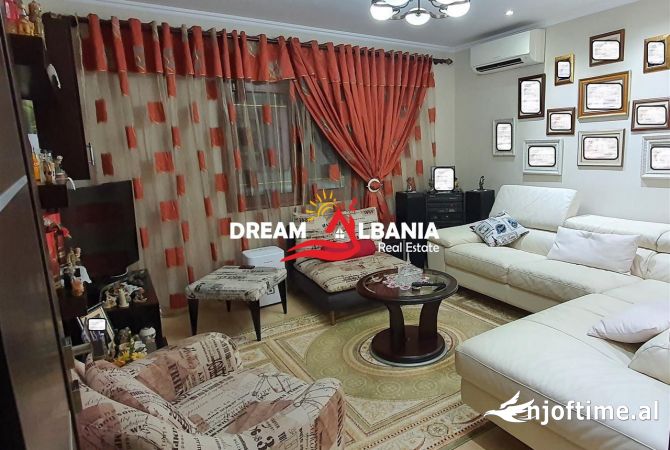 Shtepi ne shitje 6+1 ne Tirane - 342,000 Euro