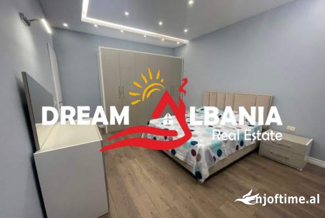 Shtepi me qera Shtepi Private ne Tirane, 3+1, Mobilimi E mobiluar, Pagesa 650  Euro.