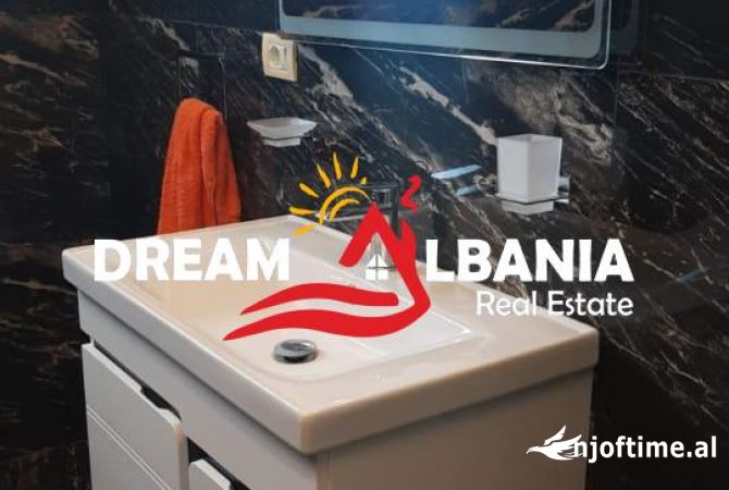 Shtepi me qera Shtepi Private ne Tirane, 3+1, Mobilimi E mobiluar, Pagesa 650  Euro.