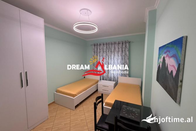 Shtepi me qera Apartament ne Tirane, 2+1, Mobilimi E mobiluar, Pagesa 600  Euro.
