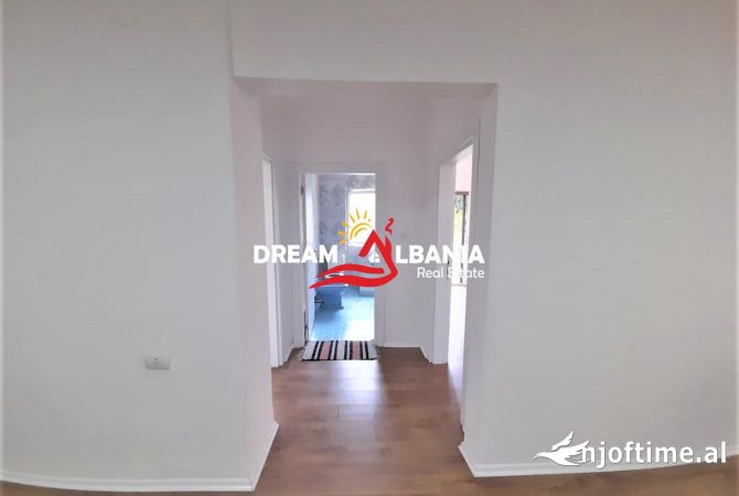 Ambient biznesi me qera 3+1 ne Tirane - 750 Euro