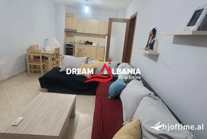Shtepi me qera 2+1 ne Tirane - 560 Euro