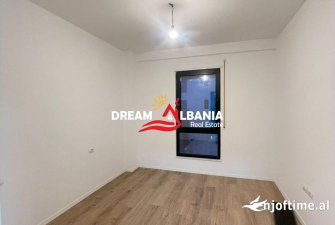 Ambient biznesi me qera 3+1 ne Tirane - 900 Euro