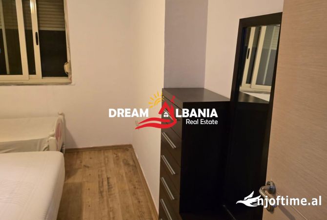 Shtepi ne shitje Apartament ne Tirane, 1+1, Mobilimi E mobiluar, Pagesa 98,000  Euro.