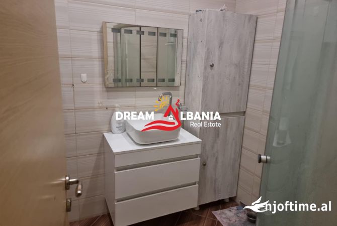Shtepi me qera Apartament ne Tirane, 2+1, Mobilimi E mobiluar, Pagesa 470  Euro.